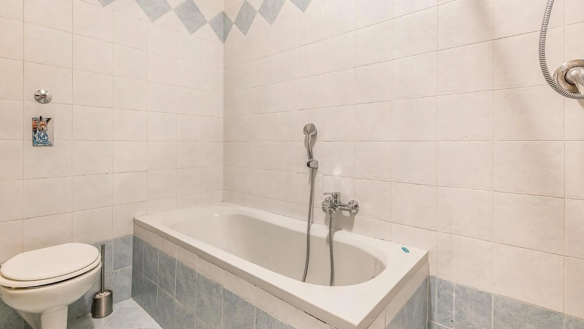 Milano Confy Apartment 2Pax- Via Tartini, 26