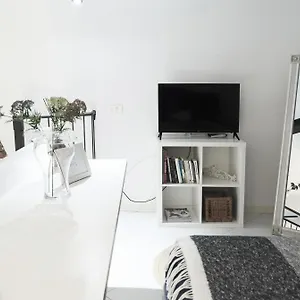 Comecasa Grazioso Loft In Crocetta Near Mangiagalli Милан